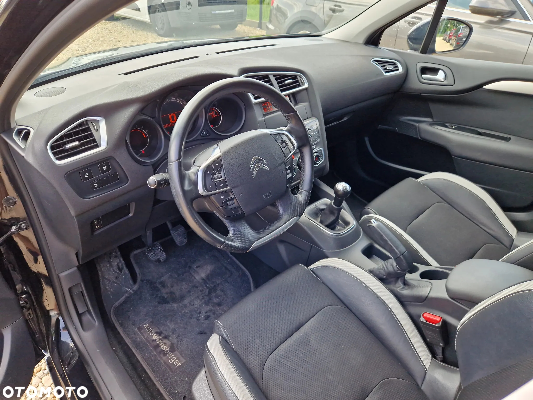 Citroën C4 1.6 VTi Exclusive - 16