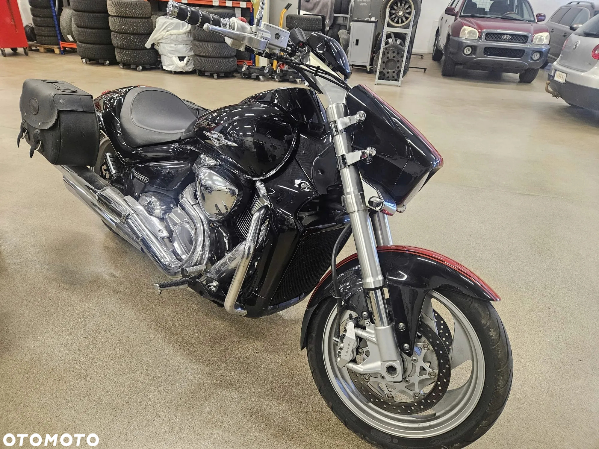 Suzuki Intruder - 2