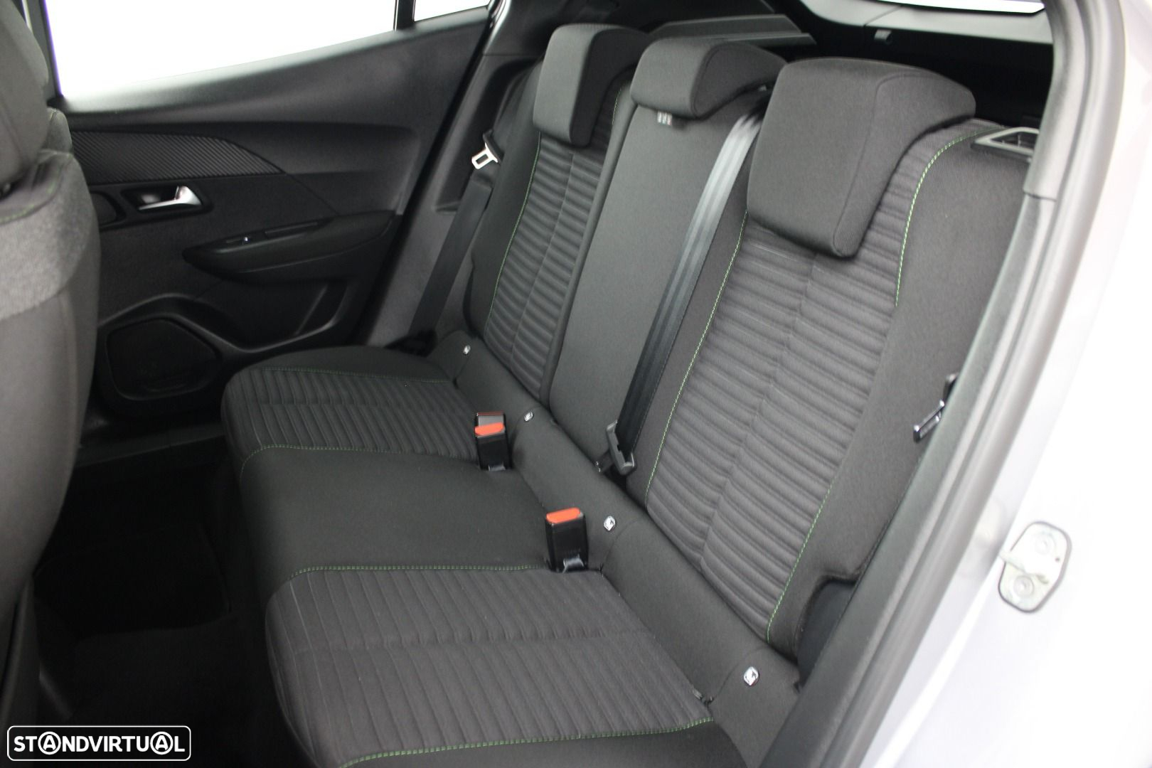 Peugeot 2008 1.2 PureTech Active - 23