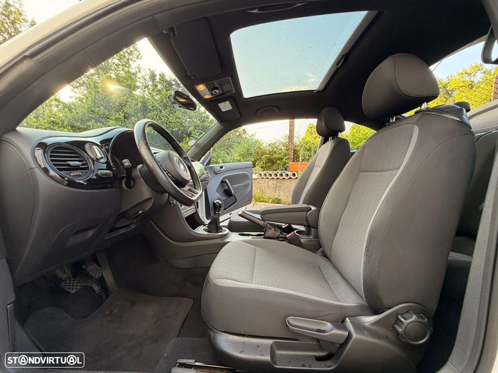 VW New Beetle - 5
