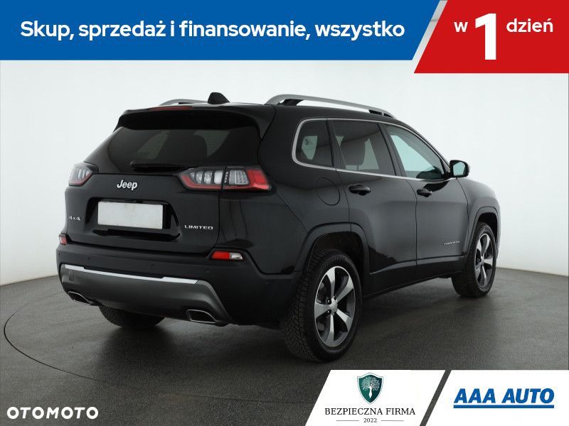 Jeep Cherokee - 6