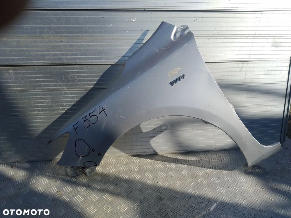 F354/F357/F371/F680/F748/H309/H327/H351/H501 BŁOTNIK LEWY TOYOTA COROLLA E15 SEDAN - 6