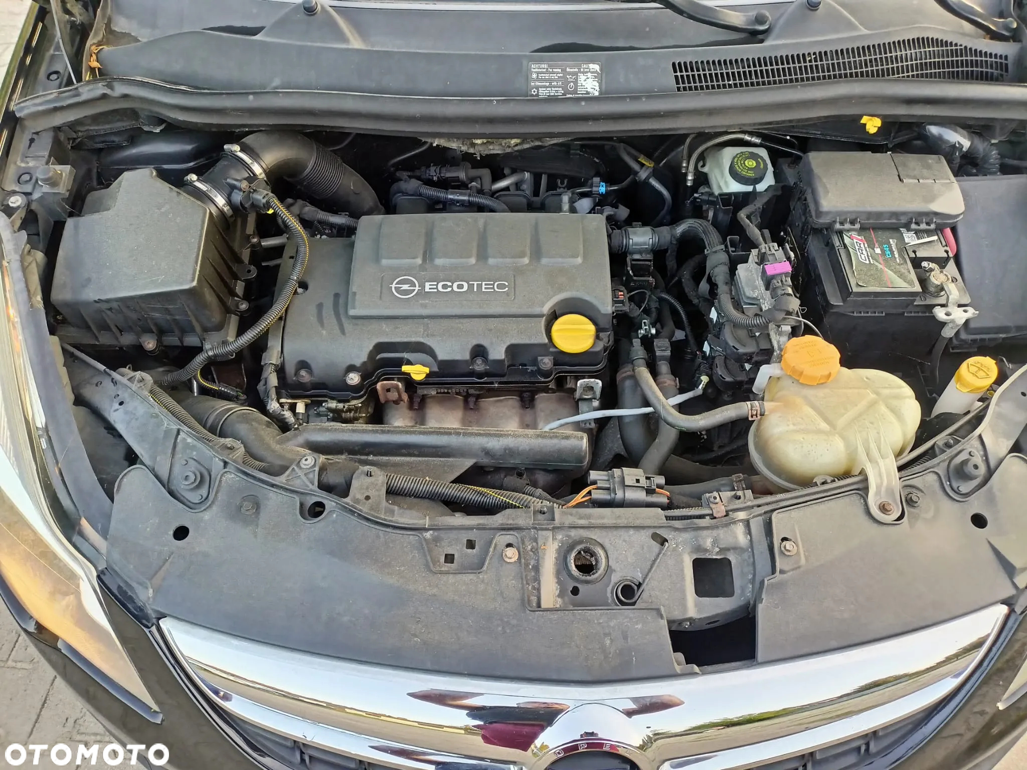 Opel Corsa 1.4 16V Cosmo - 28