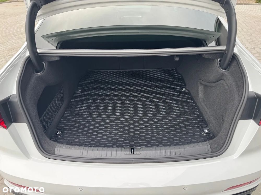 Audi S6 Limousine - 10