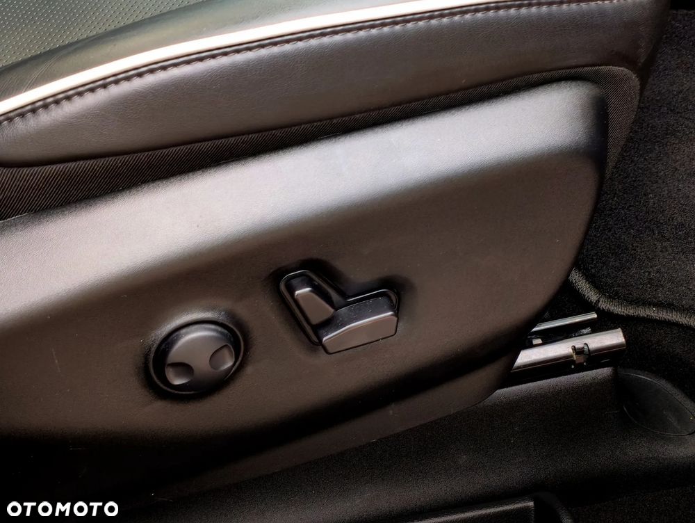 Chrysler Pacifica - 18