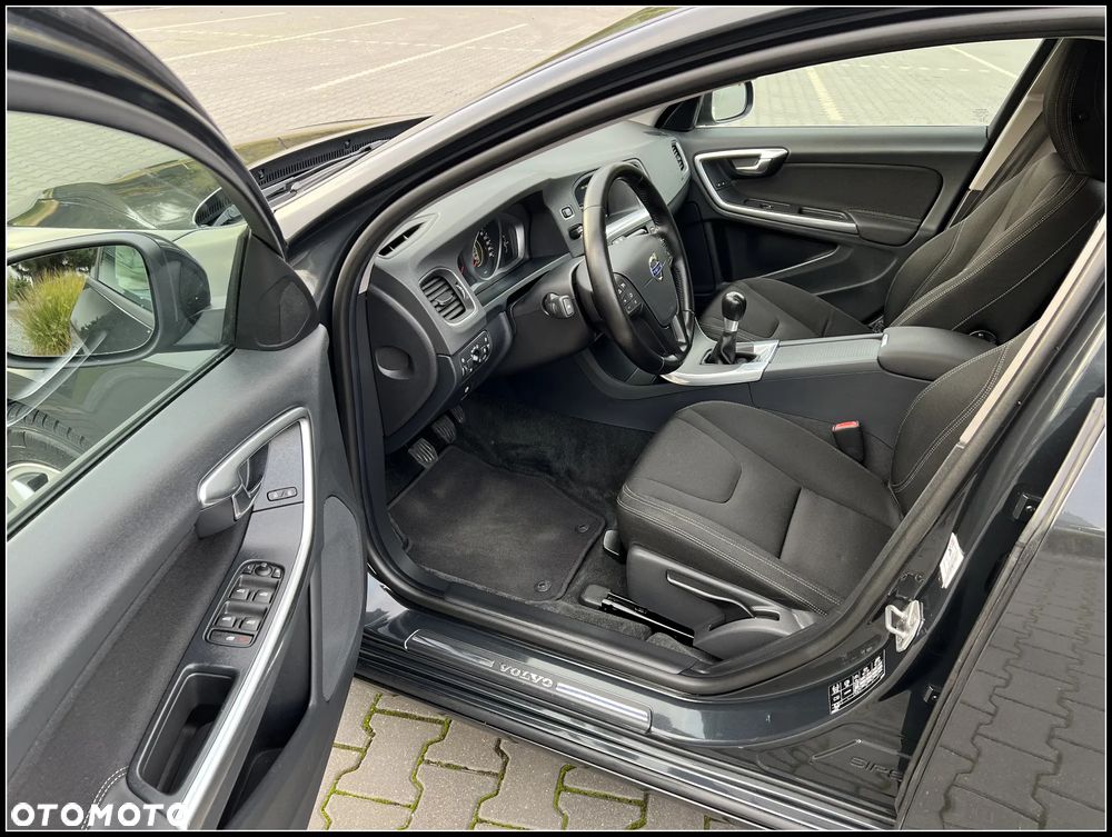 Volvo V60 - 13
