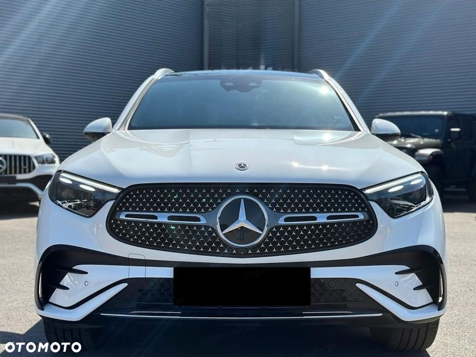 Mercedes-Benz GLC - 7