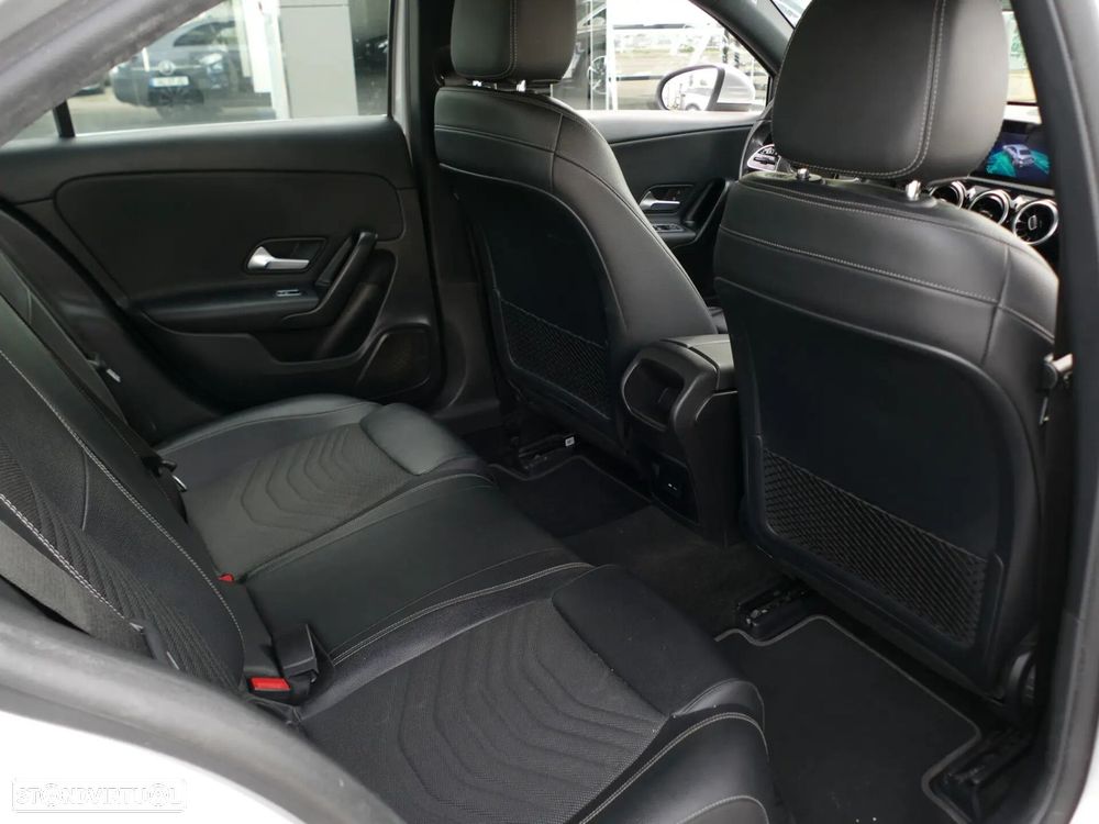 Mercedes-Benz A 250 Limousine e Style Plus - 28