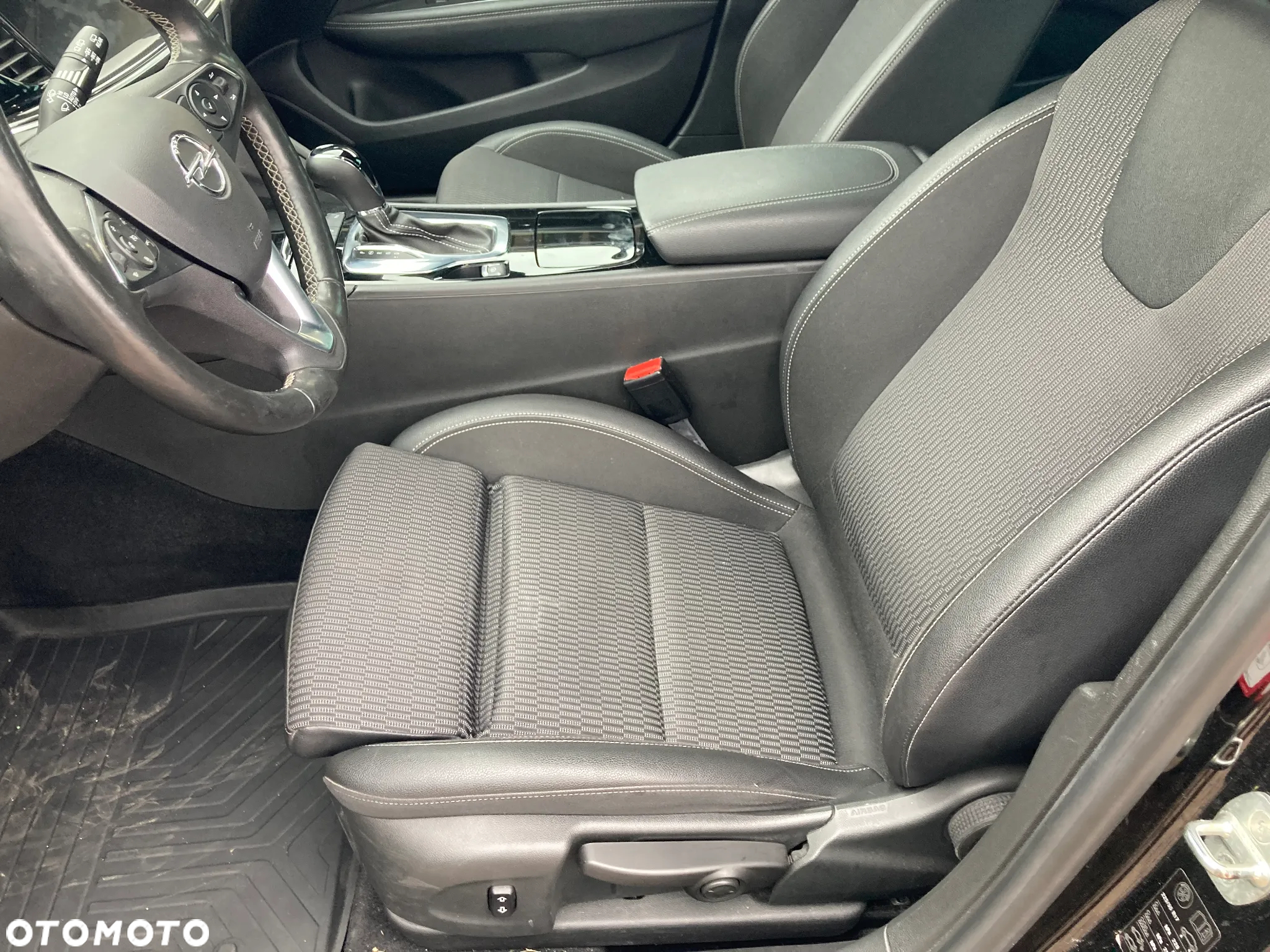 Opel Insignia 2.0 CDTI Elegance S&S - 9