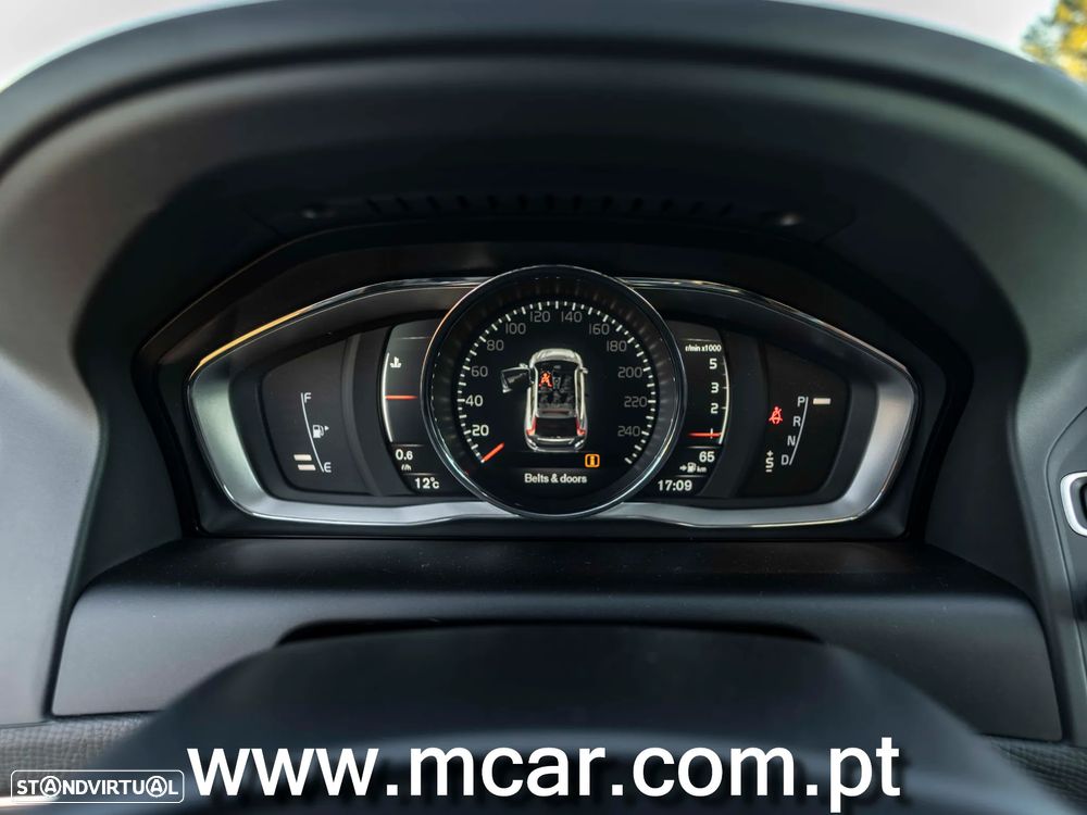 Volvo XC 60 D3 Geartronic Summum - 18