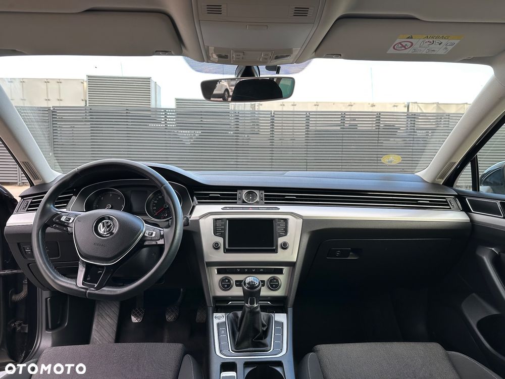 Volkswagen Passat Variant 1.6 TDI (BlueMotion Technology) Comfortline - 11