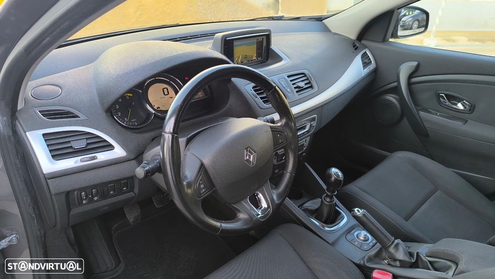 Renault Mégane Sport Tourer 1.5 dCi Dynamique SS - 33