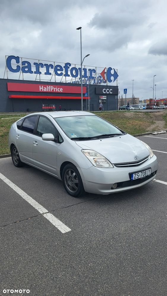 Toyota Prius 1.5 VVT-i Sol - 2