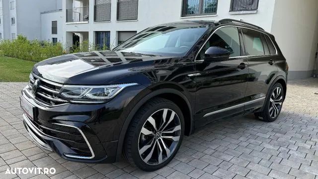 Volkswagen Tiguan - 1