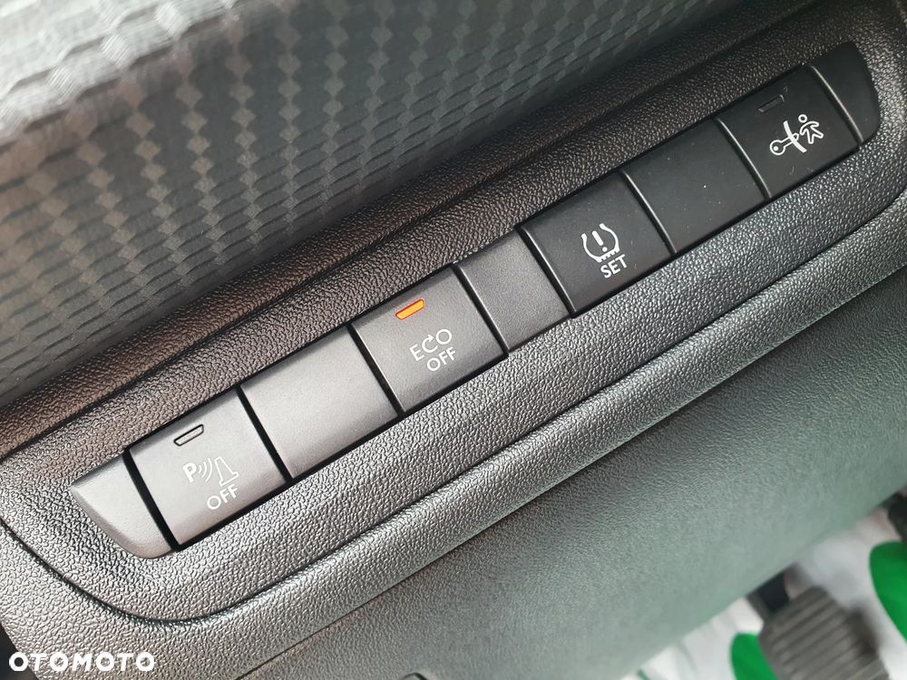 Peugeot 2008 PureTech 110 Stop&Start Crossway - 25