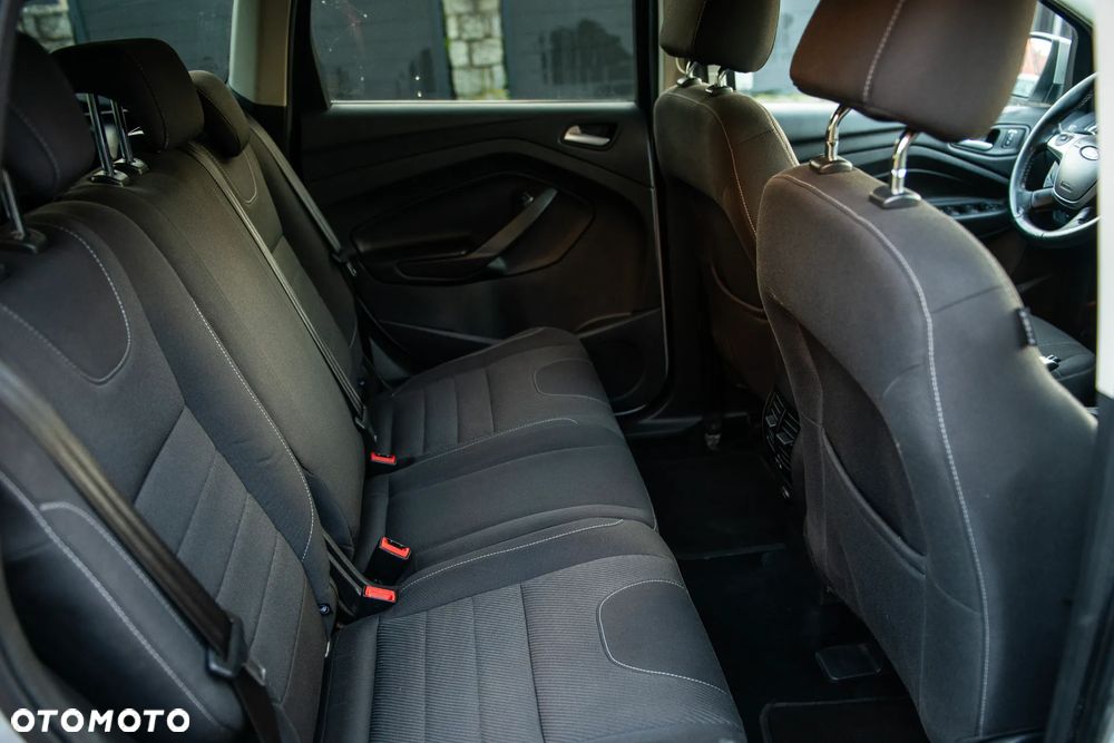 Ford Kuga ver-2-0-tdci-4wd-trend - 24