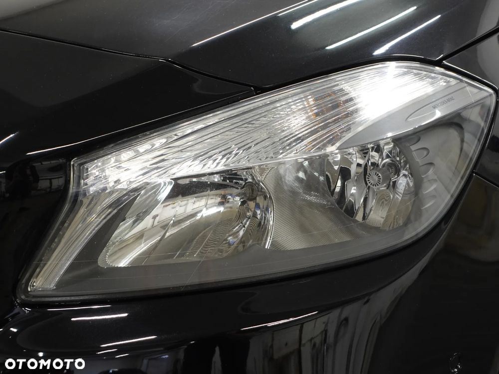 Mercedes-Benz Klasa A 180 (BlueEFFICIENCY) - 14