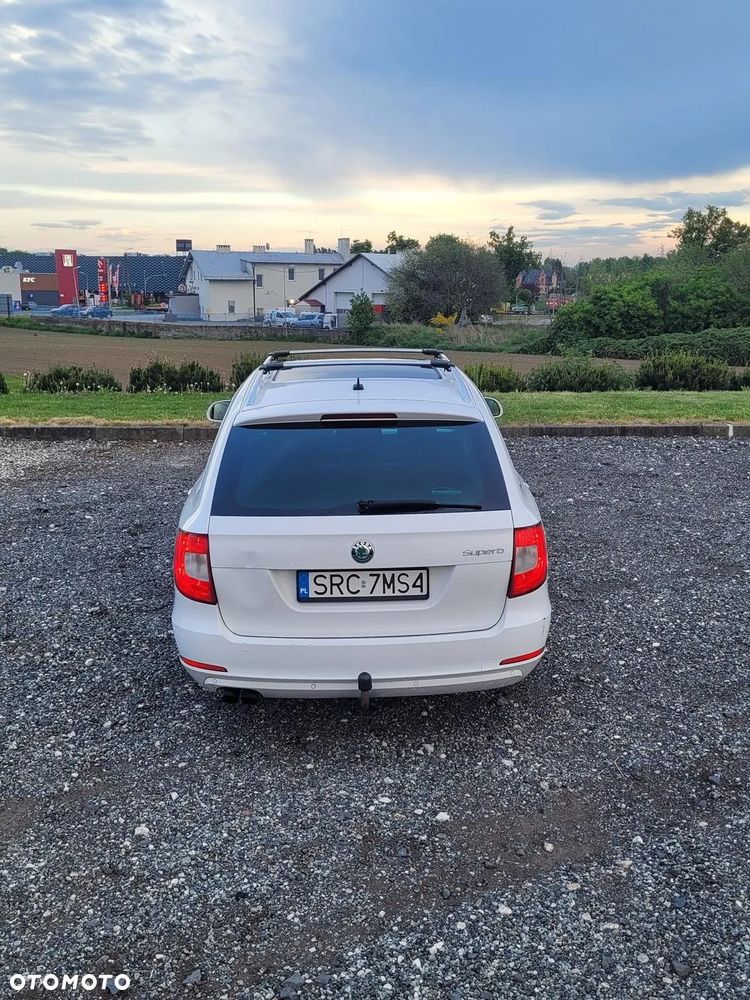 Skoda Superb 1.8 TSI Elegance DSG - 7