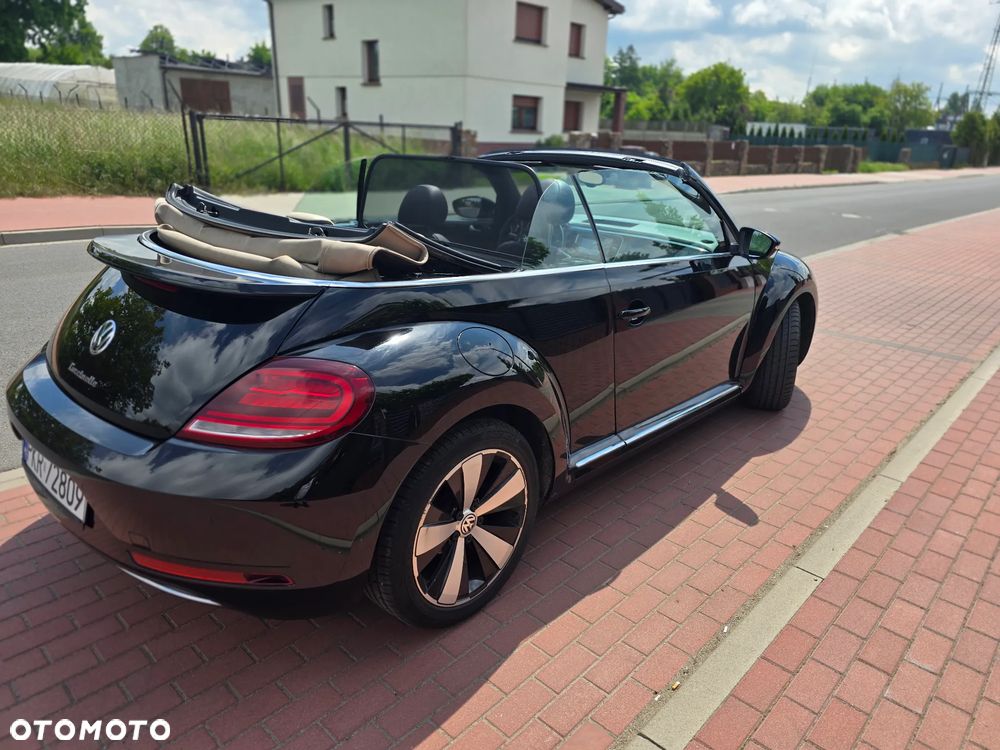 Volkswagen Beetle ver-1-4-tsi-dsg-blue-motion-techn-exclusive-design - 3