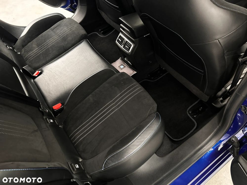 Renault Megane 1.6 TCe GT EDC - 32