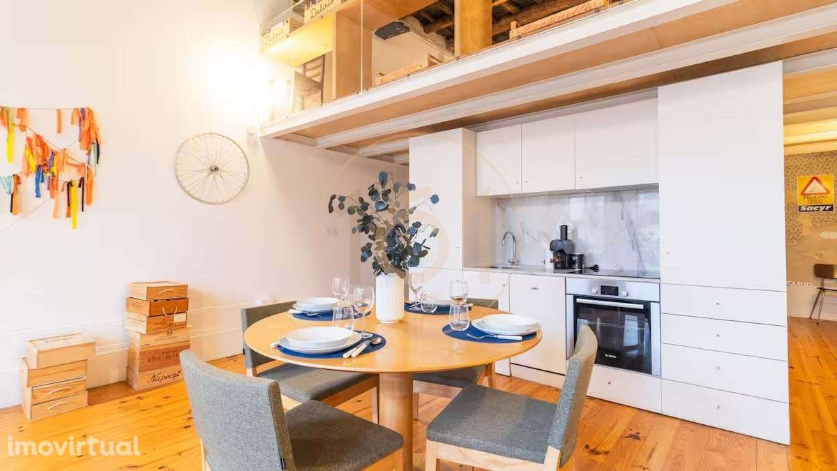 Loft com mezzanino na Ribeira do Porto - Grande imagem: 3/25