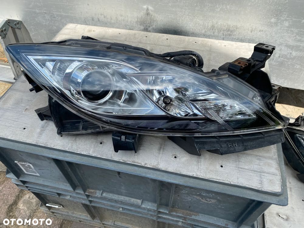 lampa mazda 6 II GH prawa eu - 7