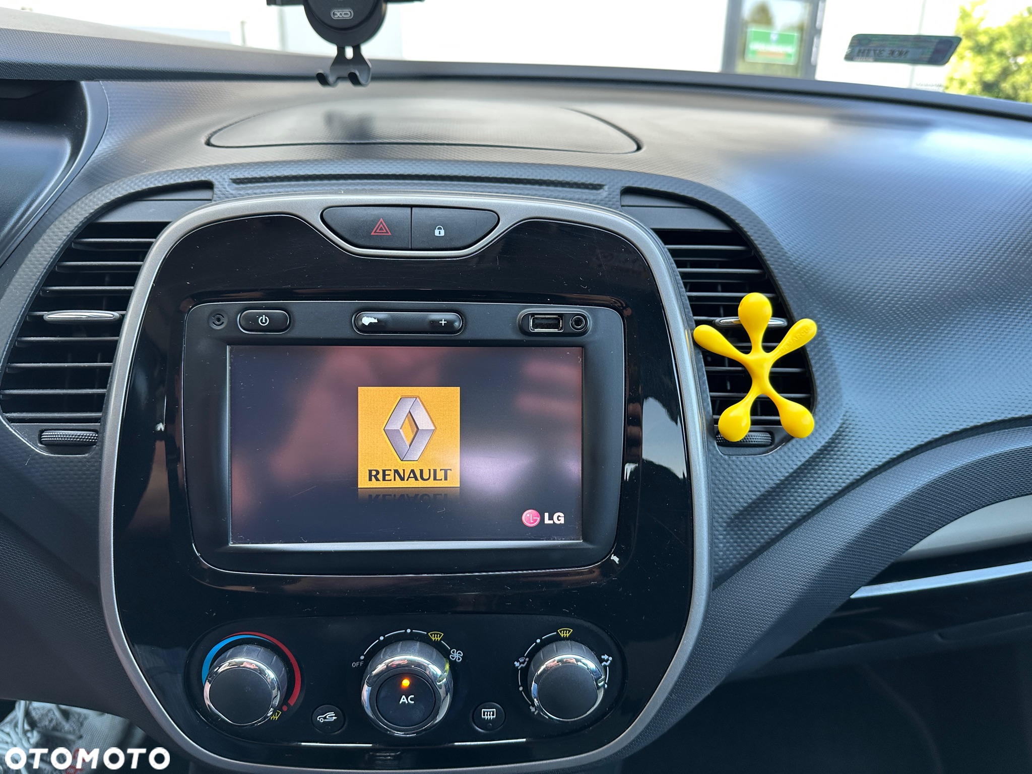 Renault Captur - 12