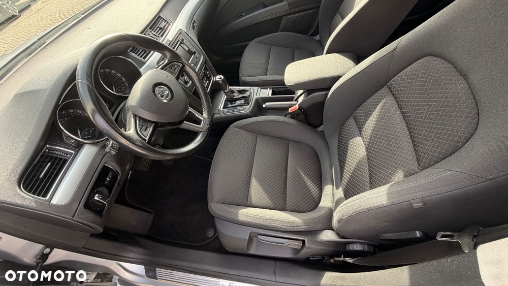 Skoda Superb 2.0 TDI DSG Ambition - 7