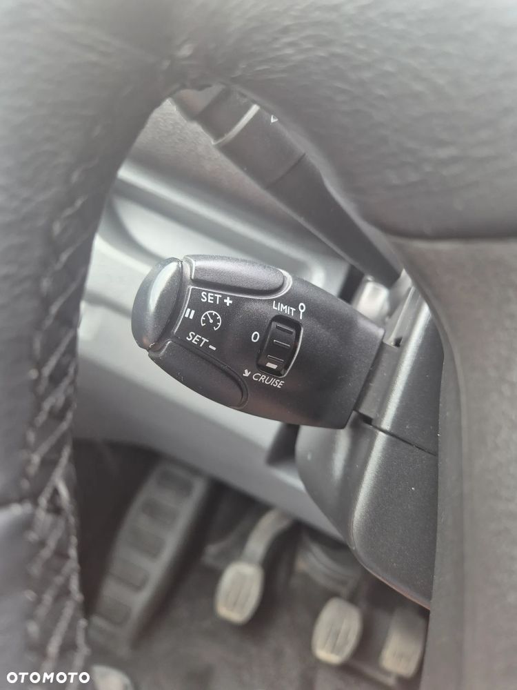 Toyota ProAce 2,0HDI 2021r 170tys km L2 LongKlima Blis Duże radio Serwis ASO Bezwypadkowy PROACE EXPERT VIVARO - 17