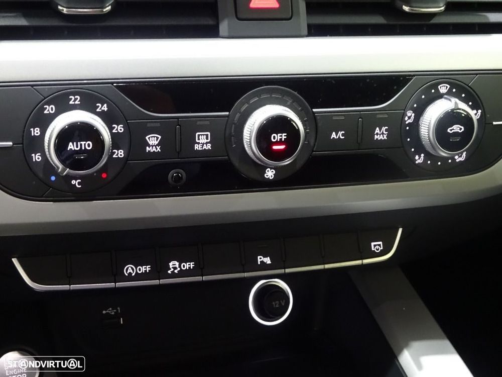 Audi A4 35 TDI S tronic - 27