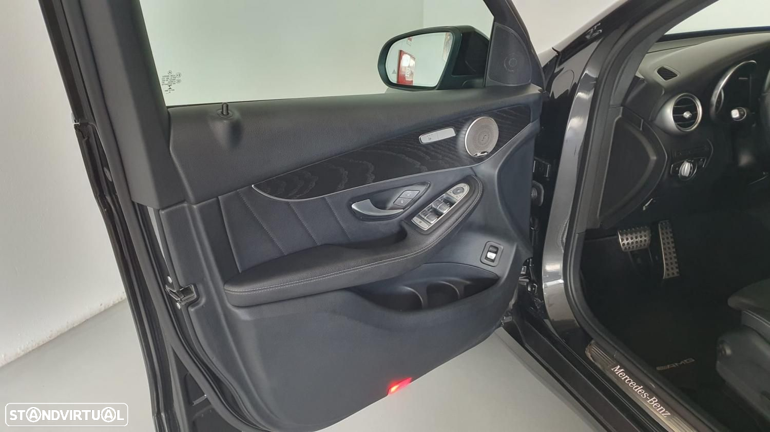 Mercedes-Benz GLC 300 Coupe de 4Matic 9G-TRONIC - 17