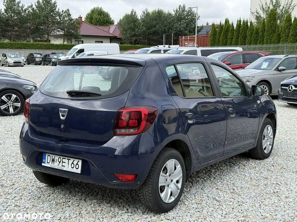 Dacia Sandero SCe 75 Essential - 9