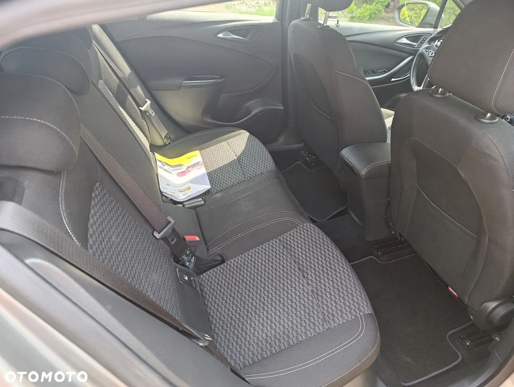 Opel Astra 1.4 Turbo Innovation - 13