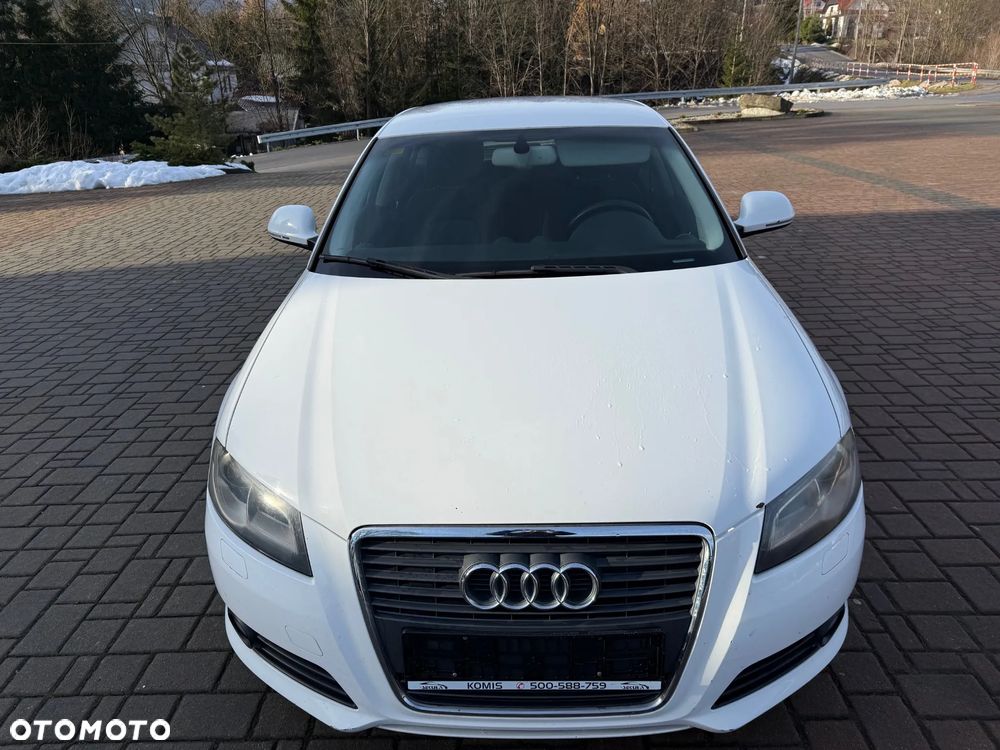 Audi A3 Sportback 2.0 TDI DPF S tronic Ambiente - 9