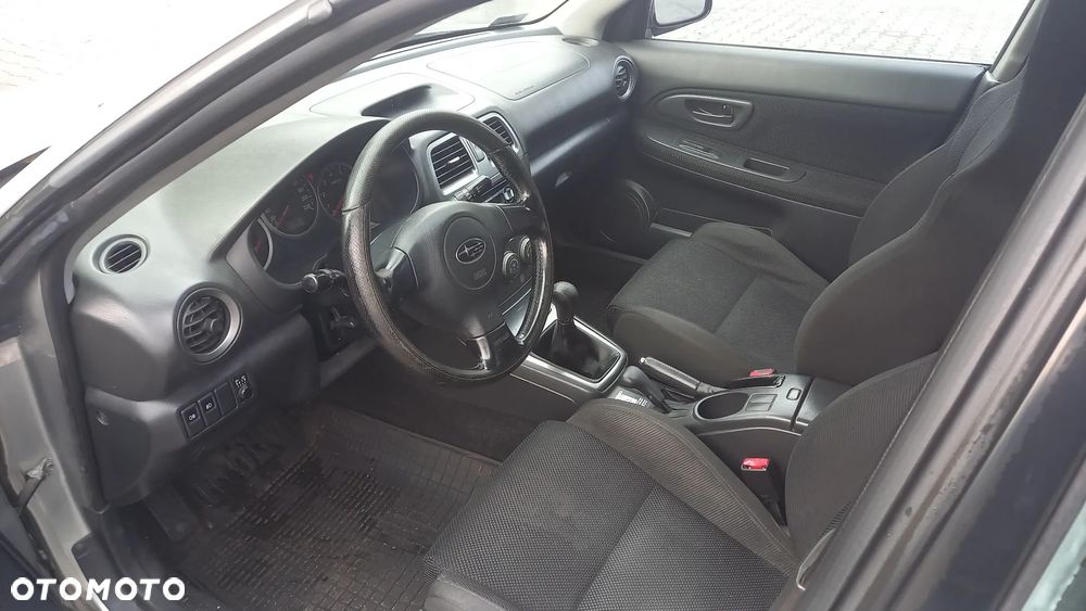Subaru Impreza 2.0 GX - 4