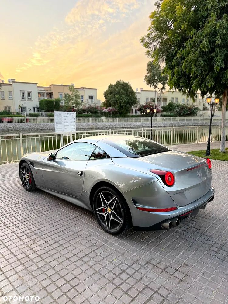 Ferrari California T - 7