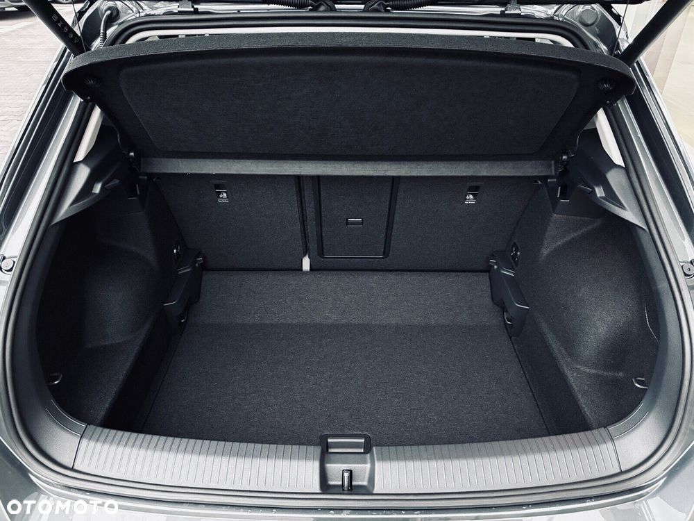 Volkswagen T-Roc - 25