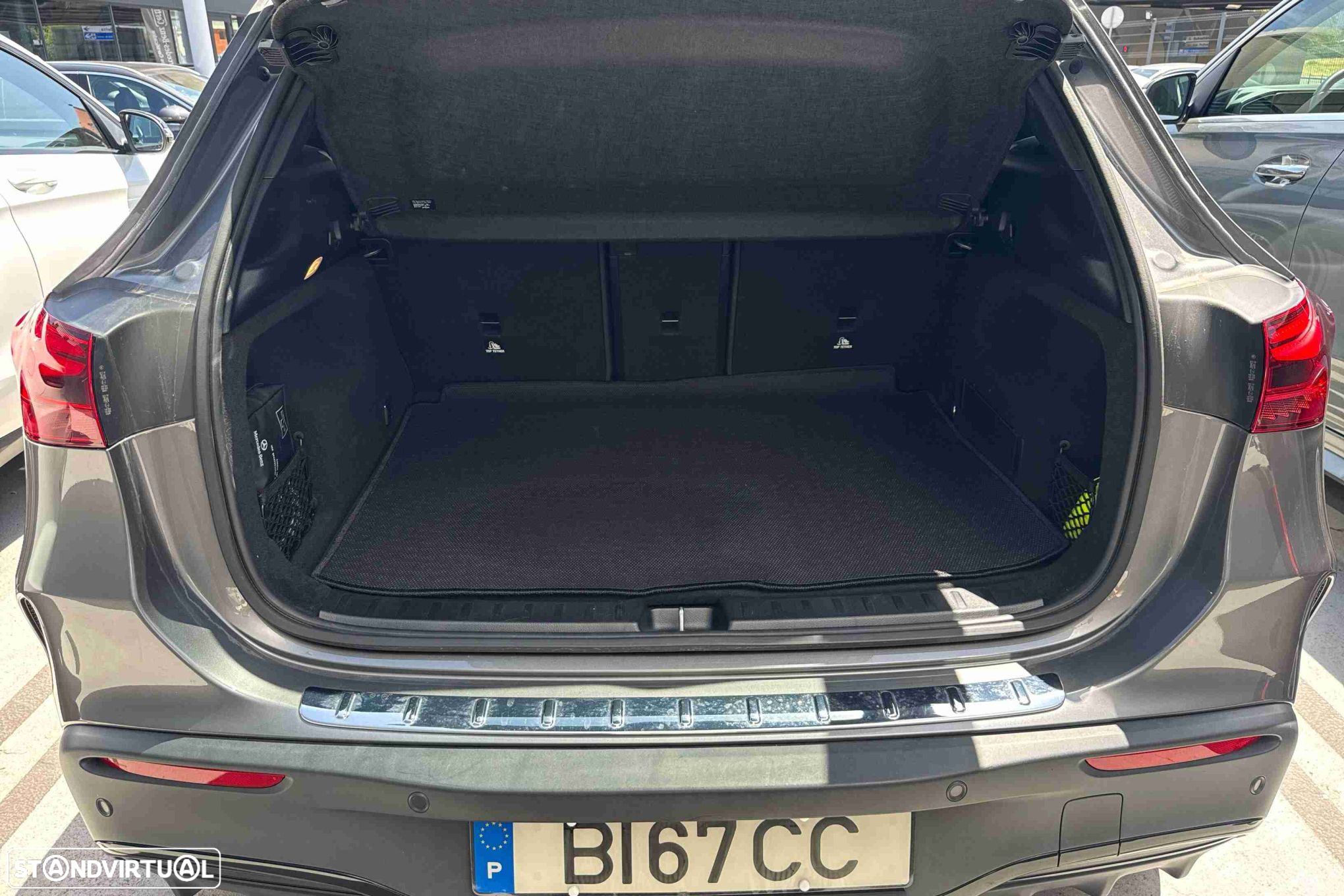 Mercedes-Benz EQA 250+ AMG Line - 11