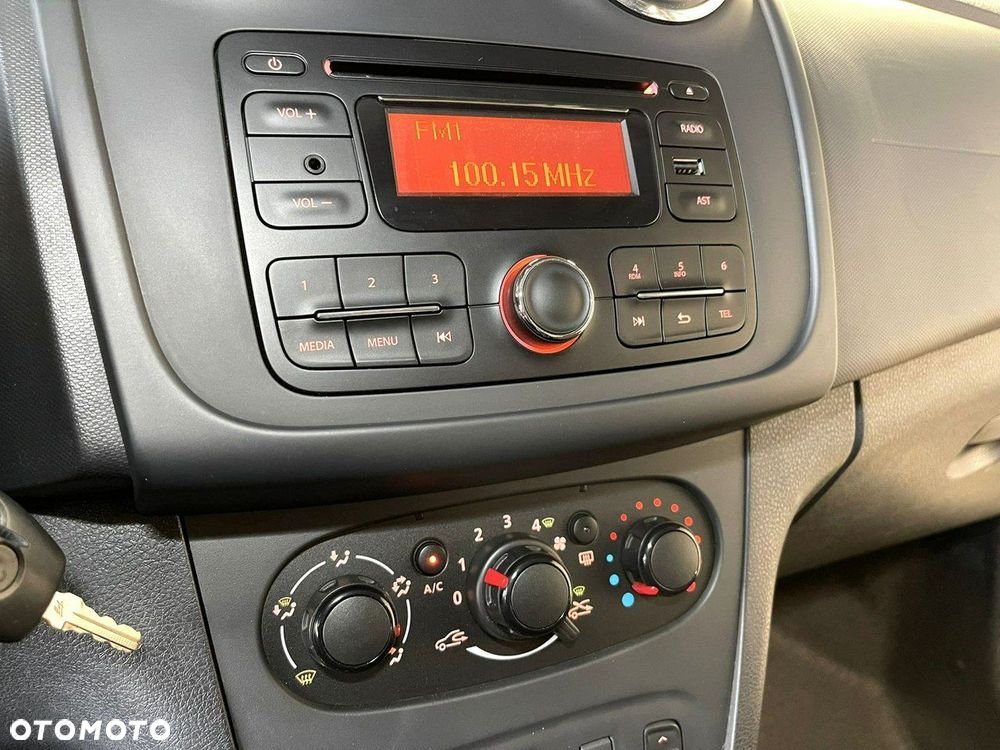 Dacia Logan - 26
