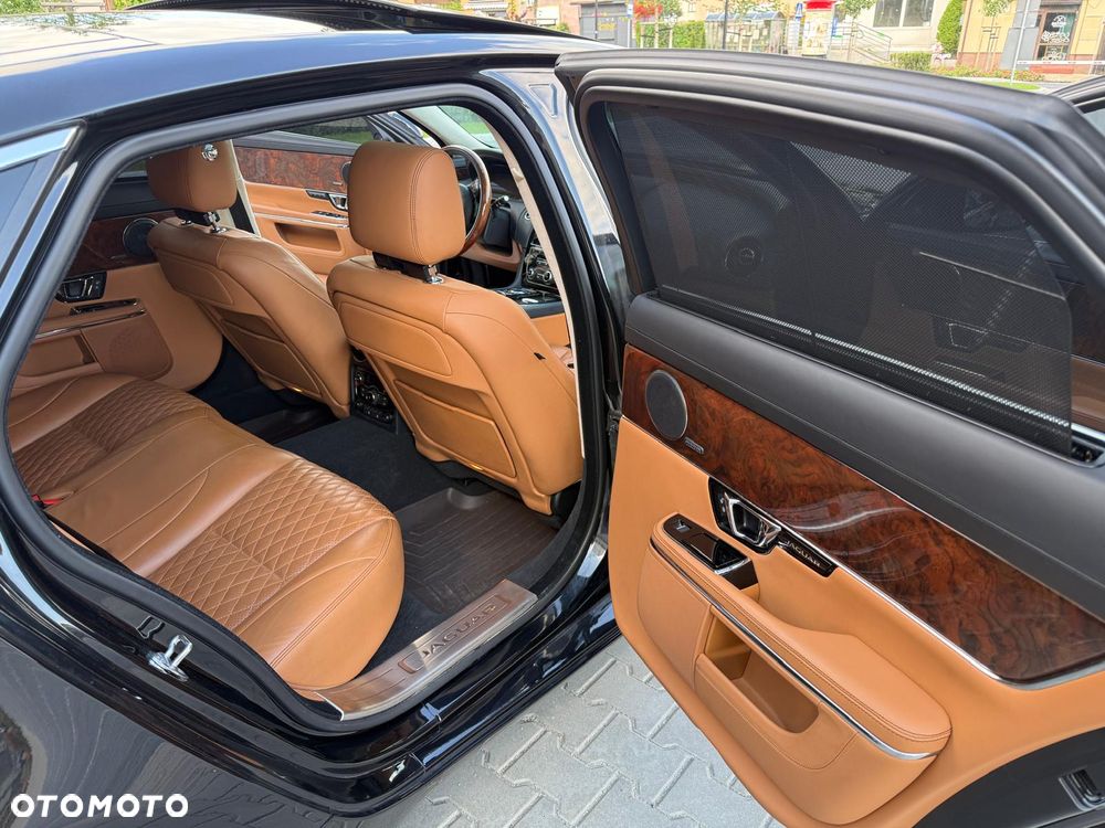 Jaguar XJ 3.0 T Portfolio - 18