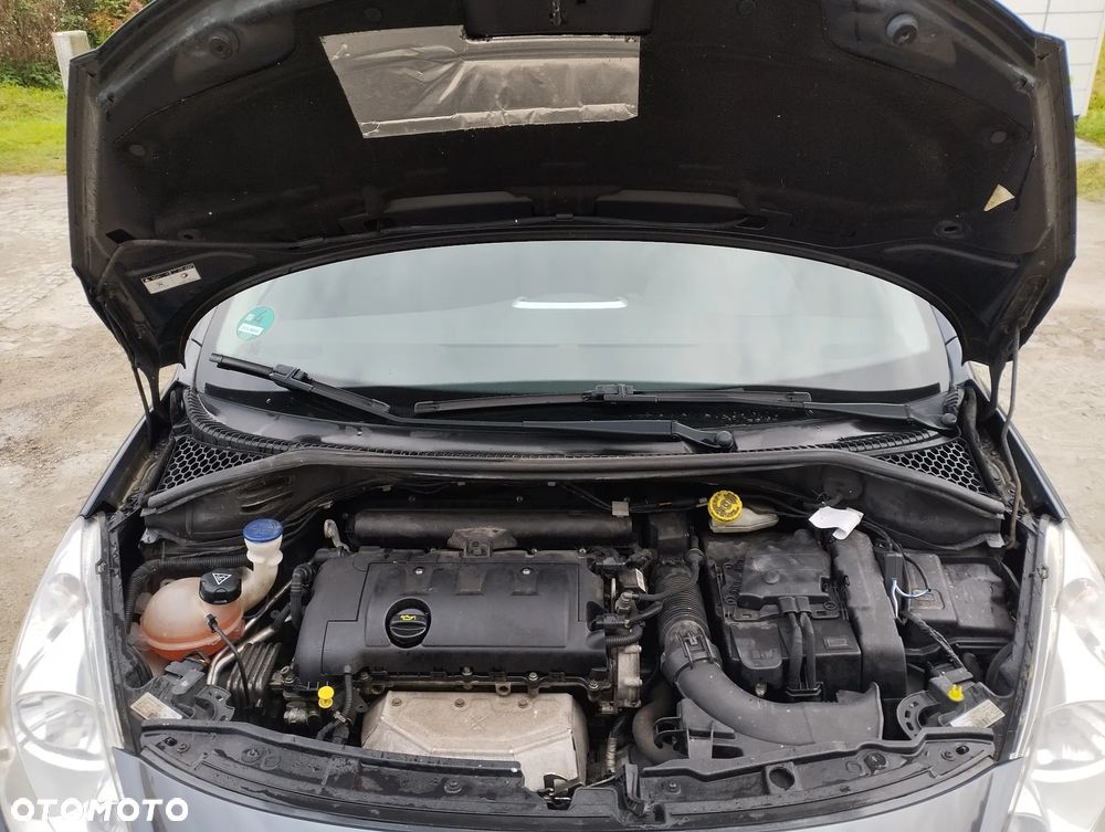 Peugeot 207 95 VTi Forever - 14