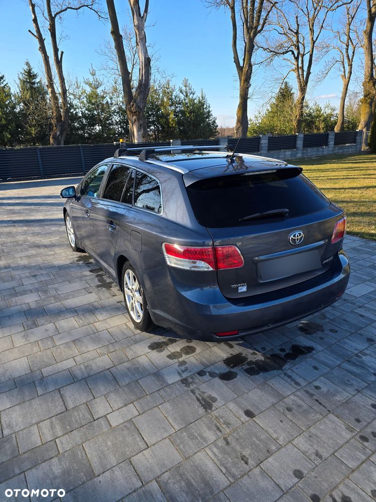 Toyota Avensis 2.2 D-4D Prestige NAVI - 5