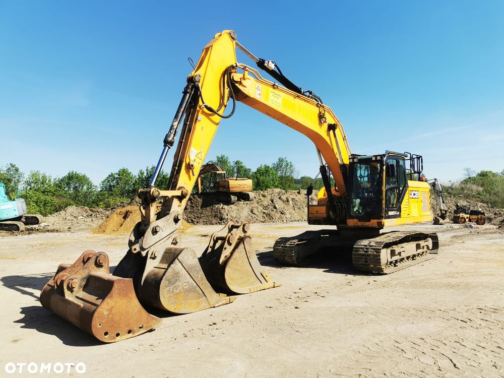 JCB 220X LC - 3