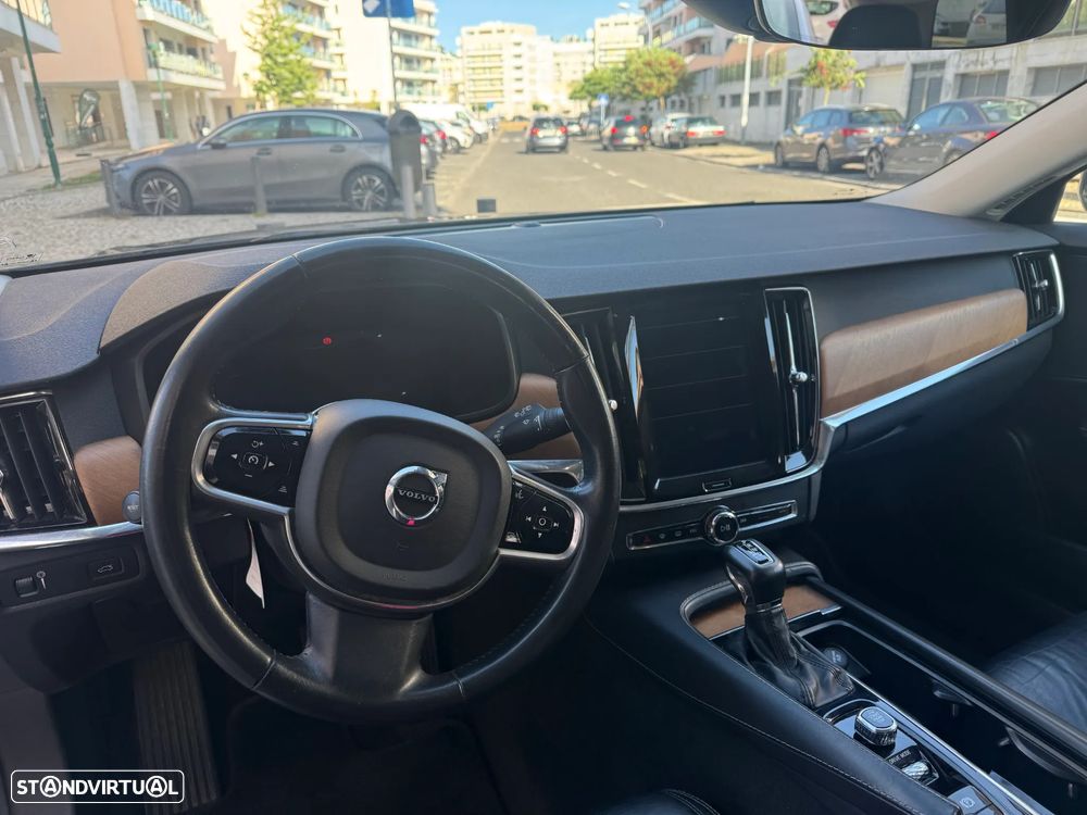 Volvo V90 2.0 D4 Momentum B.Pack Geartronic - 6