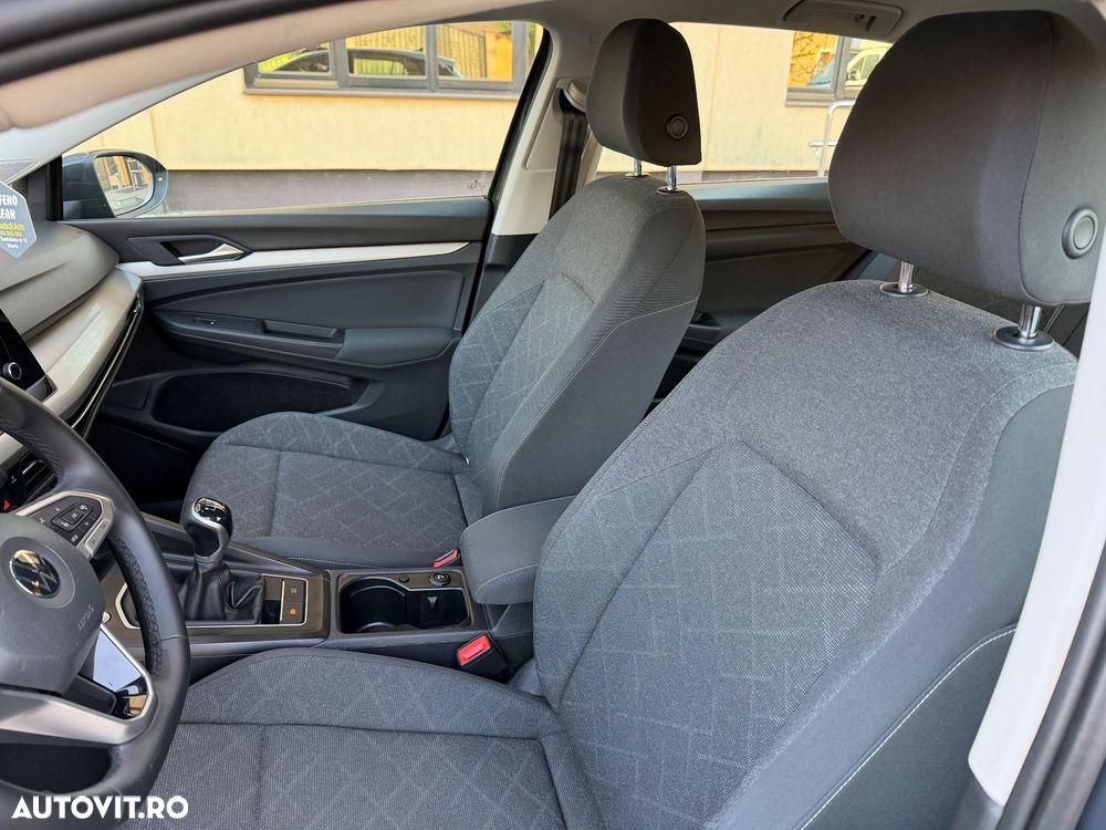 Volkswagen Golf - 18