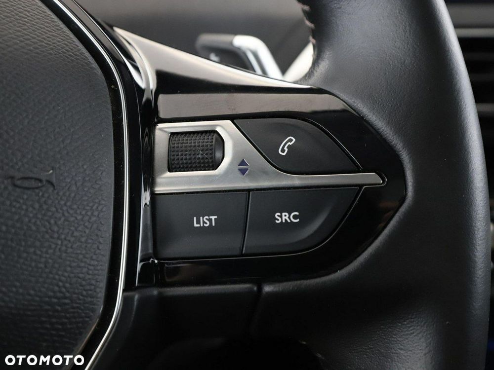 Peugeot 3008 1.5 BlueHDi Active Pack S&S EAT8 - 31