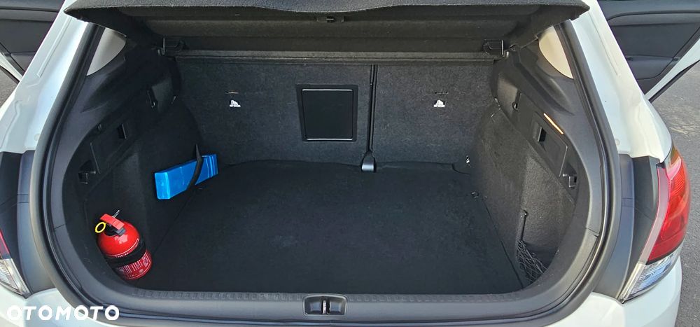 Citroën C4 BlueHDi 100 Stop&Start 86g Selection - 22