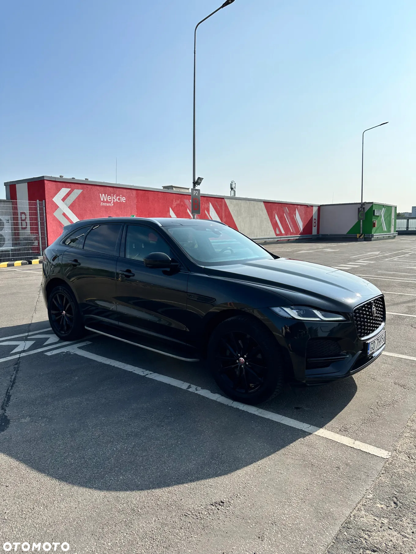Jaguar F-Pace - 11