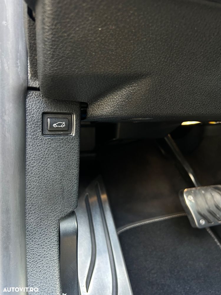 BMW Seria 3 318d Aut. Sport Line - 20