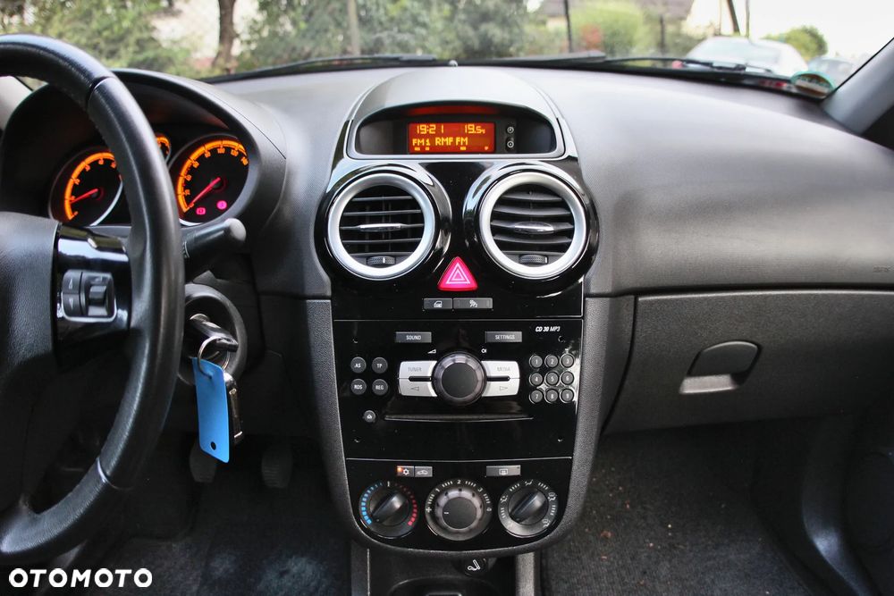 Opel Corsa - 7